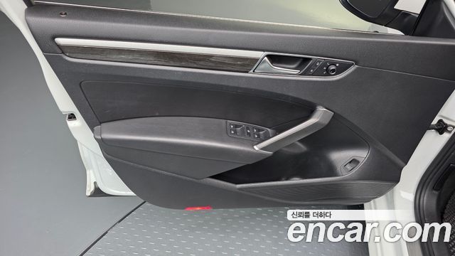 Volkswagen Passat 2.0 TSI B7 2018 — фото 30
