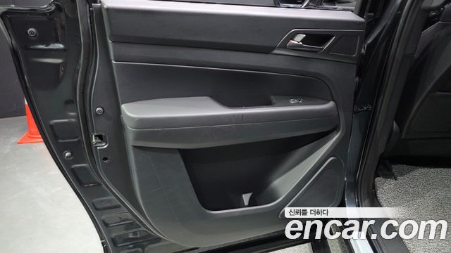 KG Mobility (SsangYong) Rexton Sports Khan Diesel 2.2 4WD Prestige 2021 — фото 25