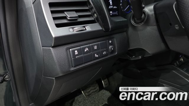 KG Mobility (SsangYong) Rexton Sports Khan Diesel 2.2 4WD Prestige 2021 — фото 28