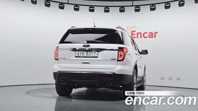 Ford Explorer 3.5 Limited 4WD 5th 2015 — фото 4