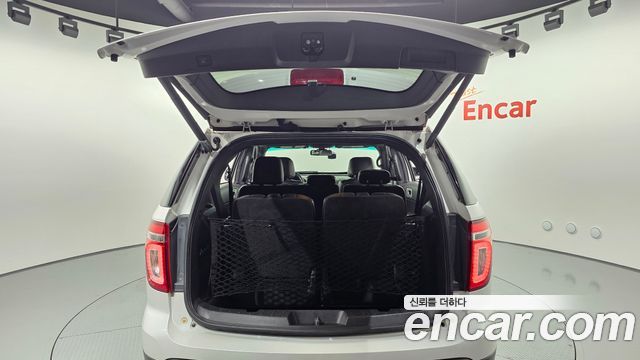 Ford Explorer 3.5 Limited 4WD 5th 2015 — фото 18