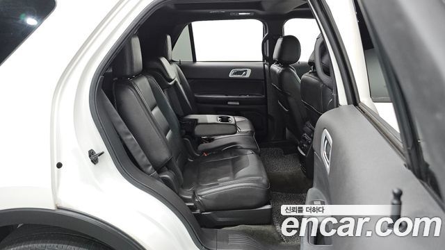 Ford Explorer 3.5 Limited 4WD 5th 2015 — фото 20