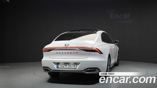 Hyundai Grandeur (IG) 2.5 Le Blanc 2023 — фото 4