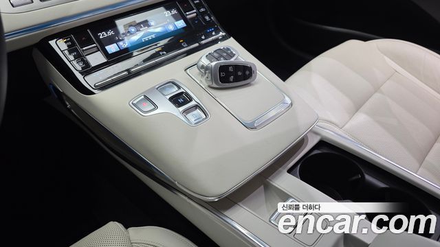 Hyundai Grandeur (IG) 2.5 Le Blanc 2023 — фото 9