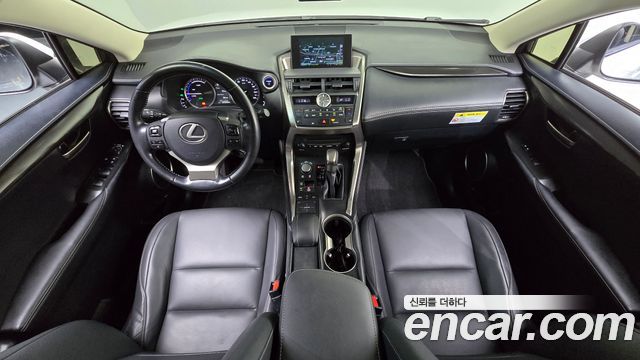 Lexus NX300h Supreme 2017 — фото 7