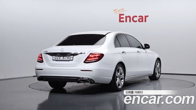 Mercedes-Benz E-Class (W213) E200 Avantgarde 2018 — фото 2