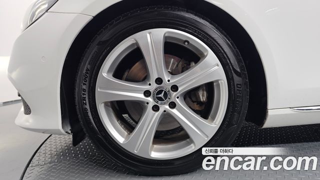 Mercedes-Benz E-Class (W213) E200 Avantgarde 2018 — фото 5