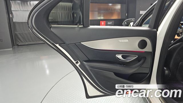 Mercedes-Benz E-Class (W213) E200 Avantgarde 2018 — фото 25