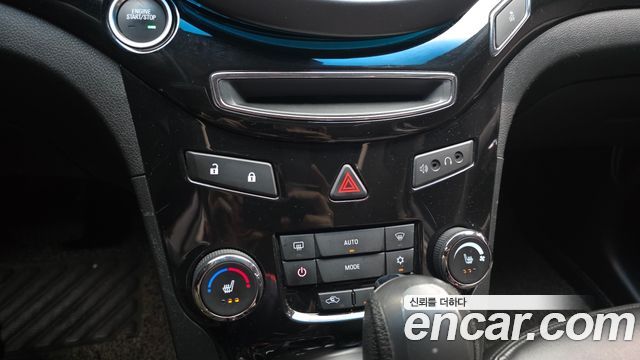 Chevrolet Orlando 2.0 Diesel LTZ Premium 2012 — фото 20