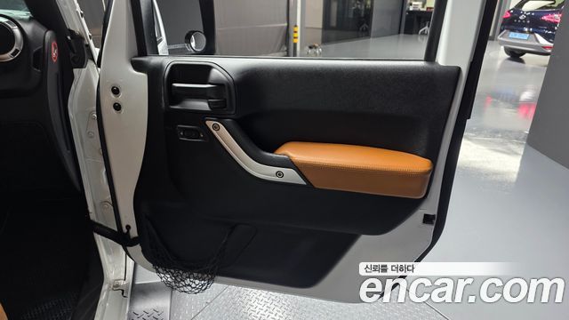 Jeep Wrangler (JK) 2.8 Diesel Rubicon 4Door 2015 — фото 25