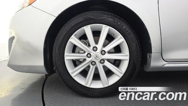 Toyota Camry Hybrid XLE 2013 — фото 5
