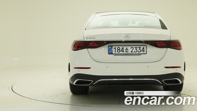 Mercedes-Benz E-Class (W214) E200 AMG Line 2026 — фото 4