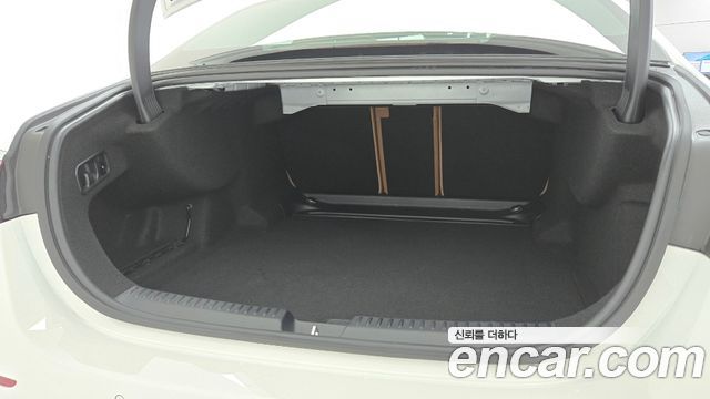 Mercedes-Benz E-Class (W214) E200 AMG Line 2026 — фото 15