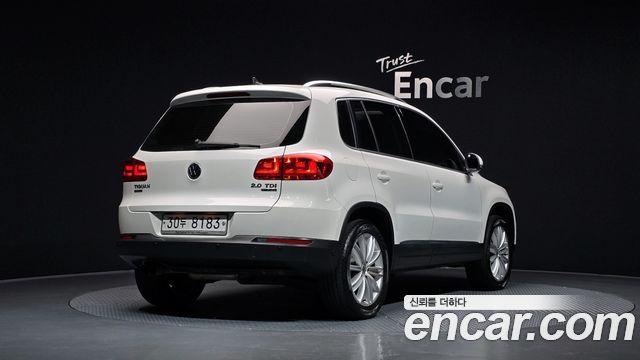 Volkswagen Tiguan 2.0 TDI  Premium 5N 2013 — фото 2
