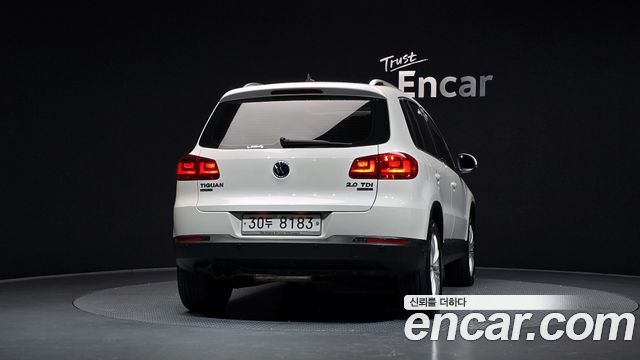 Volkswagen Tiguan 2.0 TDI  Premium 5N 2013 — фото 4