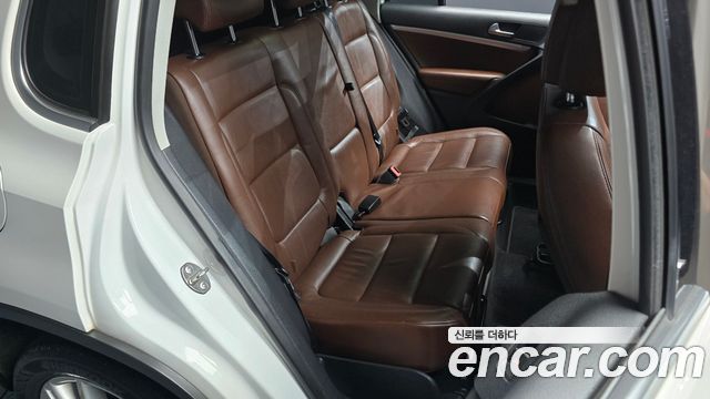Volkswagen Tiguan 2.0 TDI  Premium 5N 2013 — фото 11