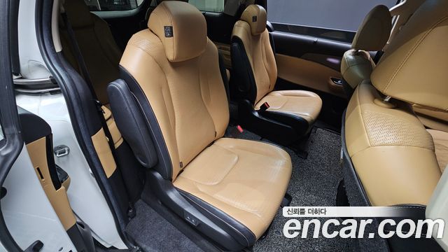 Kia Carnival (IV) Gasoline 9-Seater Signature 2021 — фото 11
