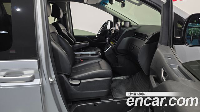 Hyundai Staria Cargo 5-Seater Modern 2022 — фото 15