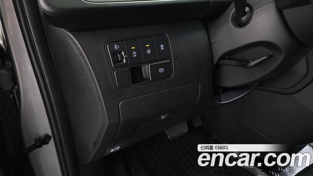 Hyundai Staria Cargo 5-Seater Modern 2022 — фото 18