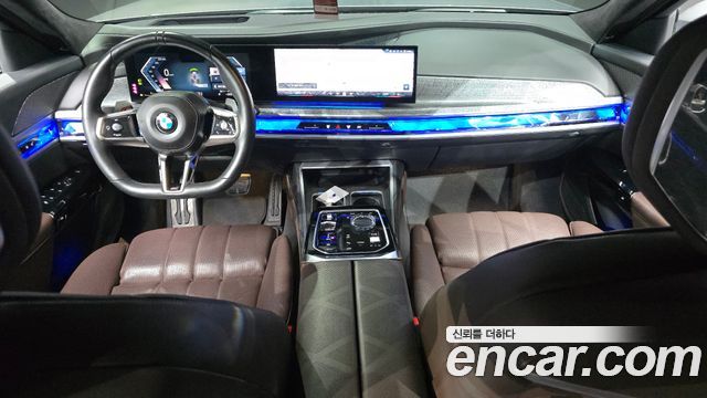 BMW 7 Series (G70) 740i sDrive M Sport 2023 — фото 7