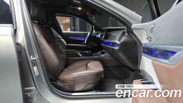 BMW 7 Series (G70) 740i sDrive M Sport 2023 — фото 26