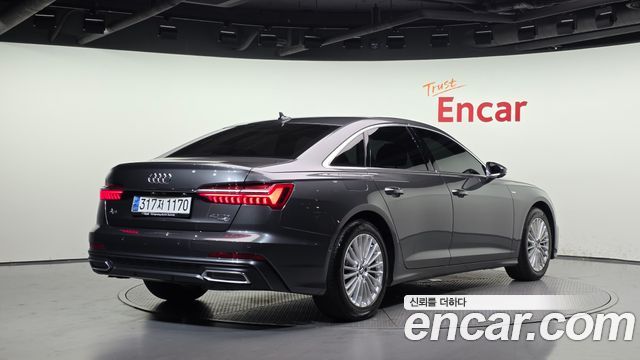 Audi A6 (C8) 40 TDI Quattro Premium 2021 — фото 2