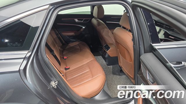 Audi A6 (C8) 40 TDI Quattro Premium 2021 — фото 12