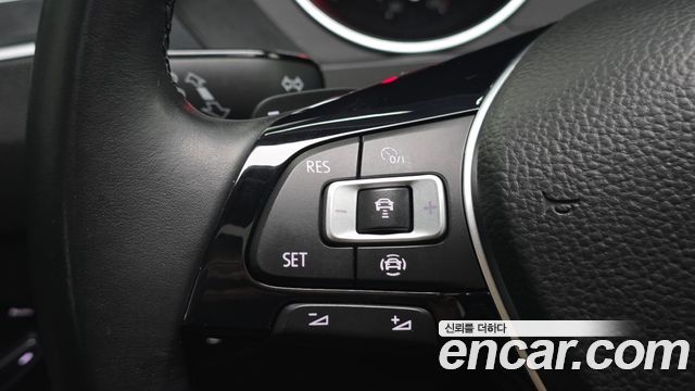 Volkswagen Tiguan (II) 2.0 TDI Prestige 2020 — фото 17