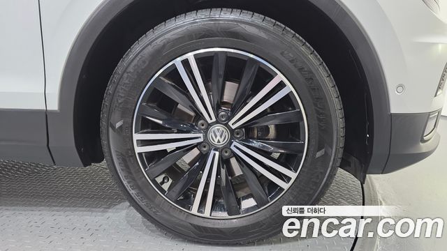 Volkswagen Tiguan (II) 2.0 TDI Prestige 2020 — фото 21