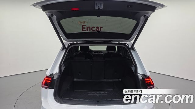Volkswagen Tiguan (II) 2.0 TDI Prestige 2020 — фото 31