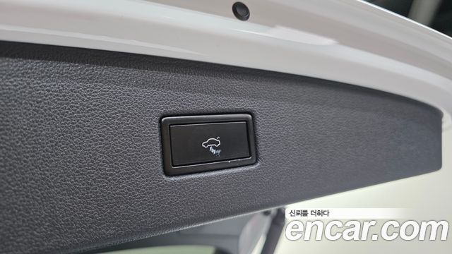 Volkswagen Tiguan (II) 2.0 TDI Prestige 2020 — фото 32