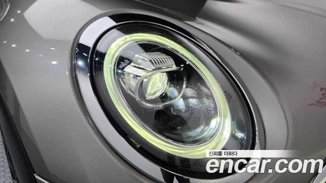 MINI Cooper Clubman High 2nd 2020 — фото 27
