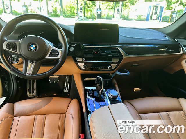 BMW 5 Series (G30) 520i M Sport 2022 — фото 7