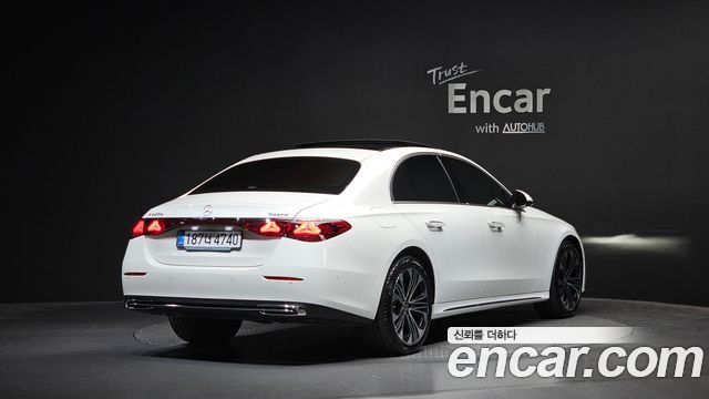 Mercedes-Benz E-Class (W214) E220d 4MATIC Exclusive 2024 — фото 2