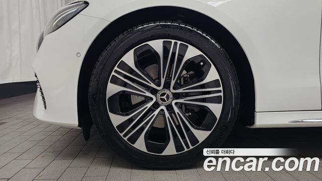 Mercedes-Benz E-Class (W214) E220d 4MATIC Exclusive 2024 — фото 5