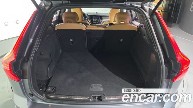 Volvo XC60 (II) D5 Inscription 2020 — фото 20