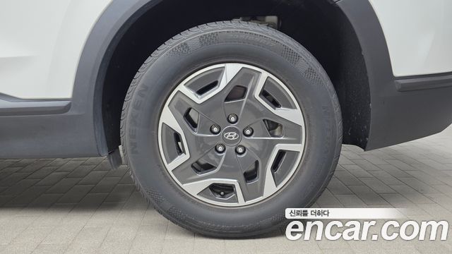 Hyundai Santa Fe HEV 1.6 2WD Exclusive 2022 — фото 21