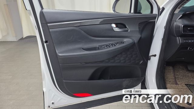 Hyundai Santa Fe HEV 1.6 2WD Exclusive 2022 — фото 24