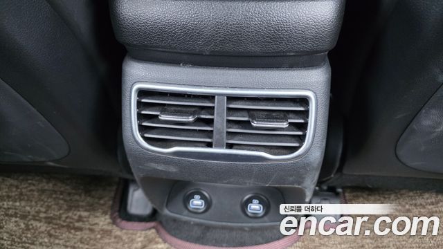 Hyundai Santa Fe HEV 1.6 2WD Exclusive 2022 — фото 30