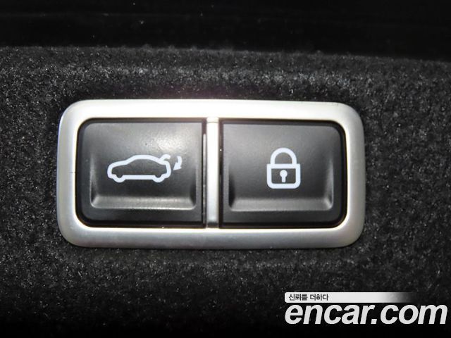 Hyundai Grandeur (GN7) 3.5 LPG 2WD (Taxi) Deluxe 2023 — фото 20
