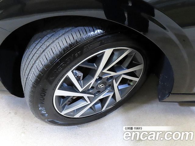 Hyundai Grandeur (GN7) 3.5 LPG 2WD (Taxi) Deluxe 2023 — фото 23