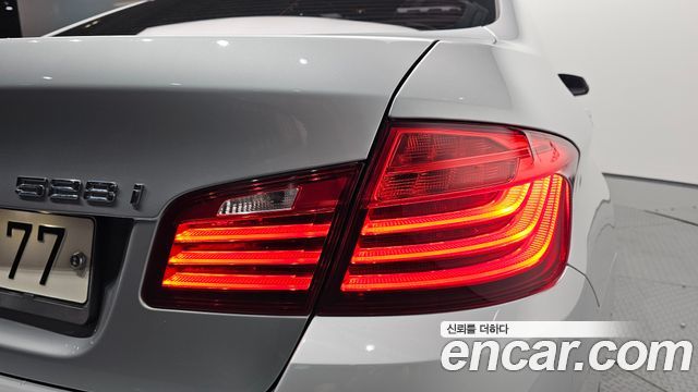 BMW 5 Series (F10) 528i xDrive 2014 — фото 23