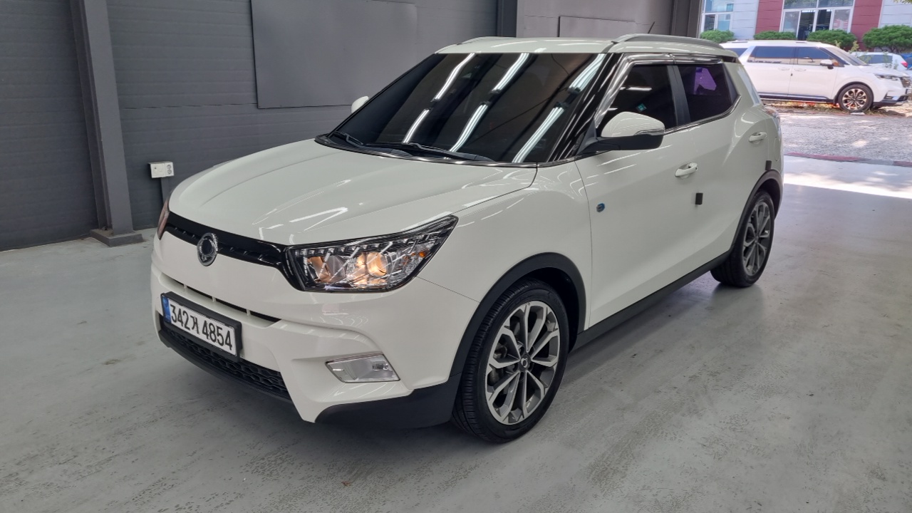 KG Mobility (SsangYong) Tivoli Diesel LX 2WD