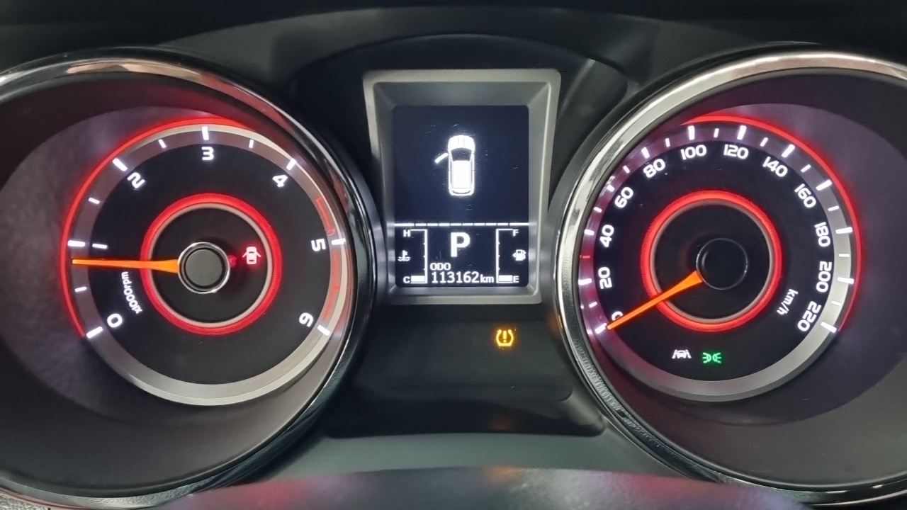 KG Mobility (SsangYong) Tivoli Diesel LX 2WD 2017 — фото 8