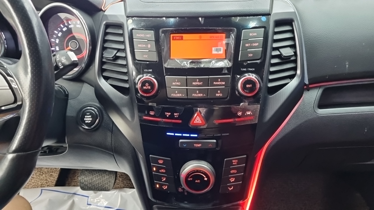 KG Mobility (SsangYong) Tivoli Diesel LX 2WD 2017 — фото 22