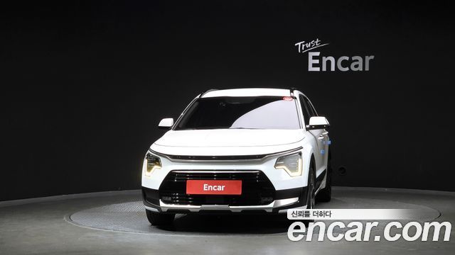 Kia Niro Prestige 2022 — фото 3