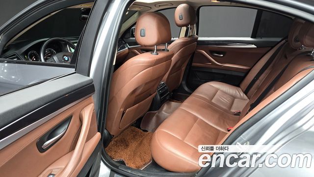 BMW 5 Series (F10) 530d xDrive M Aero Dynamic 2015 — фото 15