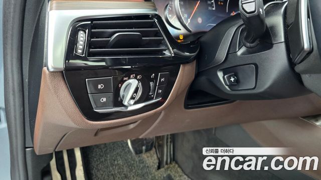 BMW 5 Series (G30) 520d M Sport Package Plus 2018 — фото 18