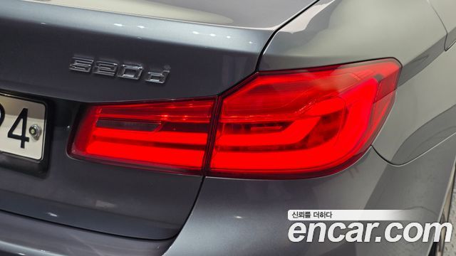 BMW 5 Series (G30) 520d M Sport Package Plus 2018 — фото 23