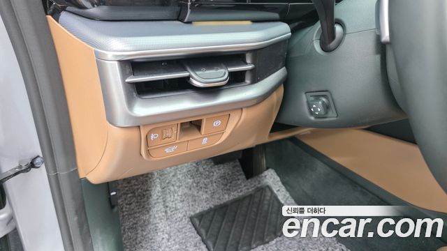 Hyundai Grandeur (GN7) 2,5 Gasoline 2WD Exclusive 2023 — фото 12